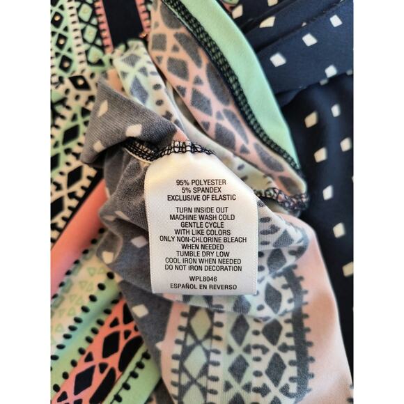 JM Collection Tunic Top Women's Sz L Blue Mixed Print Angel Sleeve Popover - Picture 9 of 11